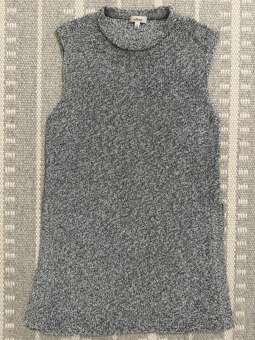 Aritzia Wilfred Gray Sleeveless Knit Top Heather Gray Black Medium